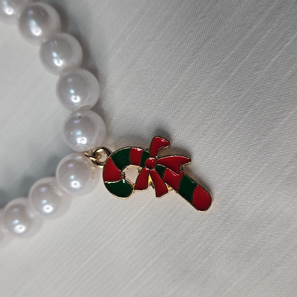 Elegant Pearl Bracelet with Candy Cane Charm - Picture 3 of 4